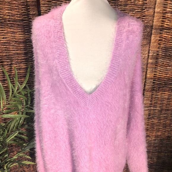 BNWT! Show Me Your Mumu Sweater XL - Picture 3 of 11